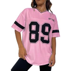 imageMilumia Womens Letter Graphic Jersey Shirts Oversized V Neck Half Sleeve Tshirt Tops StreetwearLight Pink